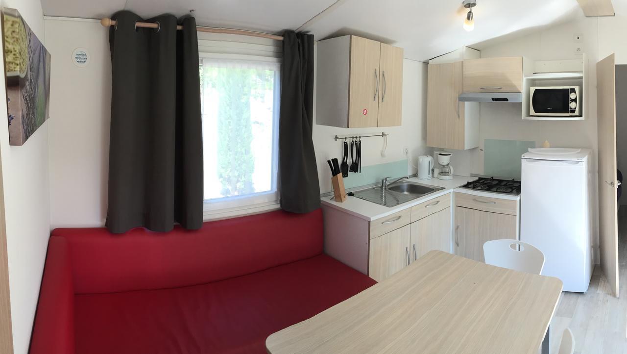 Les Chapelains Hotel Saillans Kültér fotó
